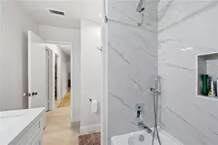 2011 W Katella, Anaheim, CA 92804 - Photo 12