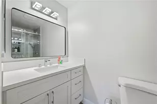2011 W Katella, Anaheim, CA 92804 - Photo 14