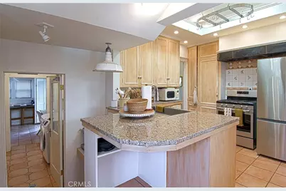 2209 Elden Avenue, Costa Mesa, CA 92627 - Photo 16