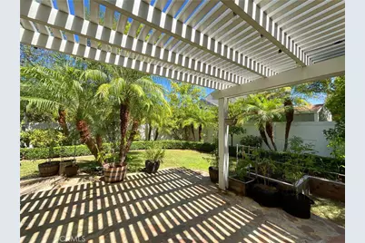 16 Pineoak, Aliso Viejo, CA 92656 - Photo 2