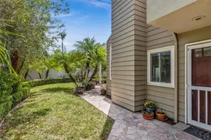 16 Pineoak, Aliso Viejo, CA 92656 - Photo 2