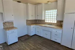 4435 E 60th St, Maywood, CA 90270 - Photo 6