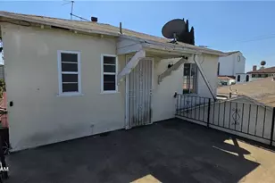 4435 E 60th St, Maywood, CA 90270 - Photo 14