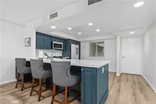 200 Pacific Coast Hwy, Huntington Beach, CA 92648 - Photo 14