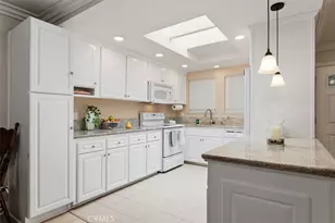 581 Avenida Majorca, Laguna Woods, CA 92637 - Photo 10