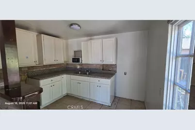 802 W 7th Street, Pomona, CA 91766 - Photo 10