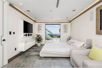 2135 Hillview Drive, Laguna Beach, CA 92651 - Photo 20