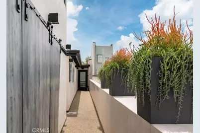 577 Ramona #A, Laguna Beach, CA 92651 - Photo 2