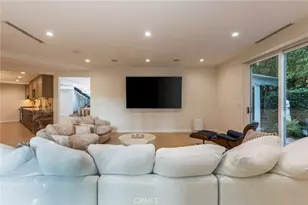 6512 Firmament, Van Nuys, CA 91406 - Photo 6