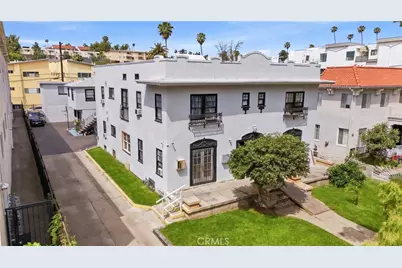 525 N Kenmore Avenue, Los Angeles, CA 90004 - Photo 2