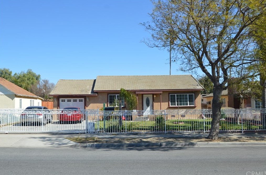 9263 Juniper Ave, Fontana, CA 92335-5704