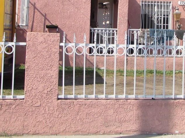 1711 115th St, Los Angeles, CA 90059-2503