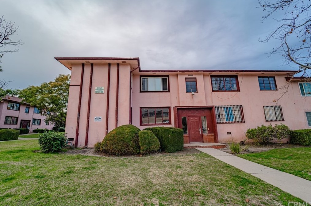 4049 Abourne Rd, Los Angeles, CA 90008-3229