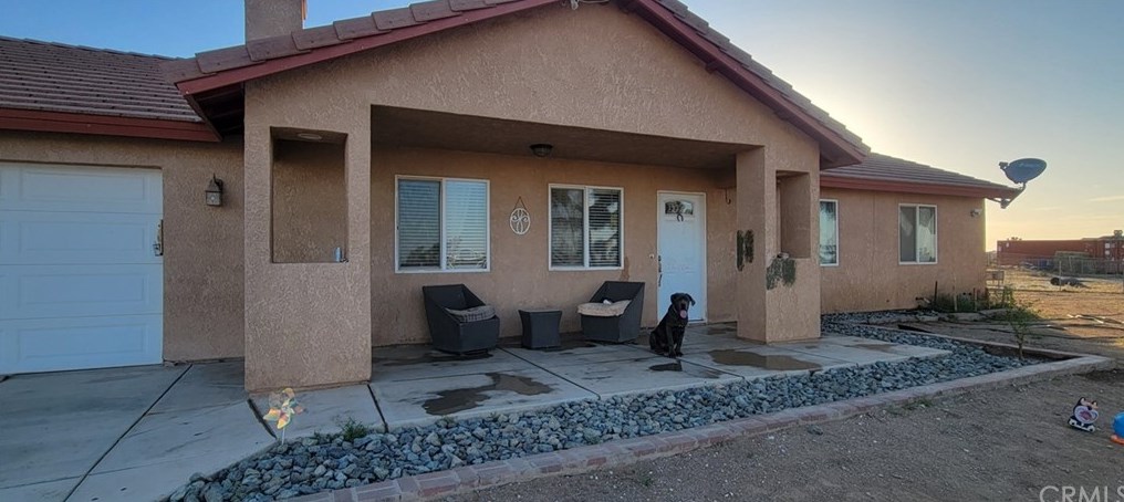 10420 Macron St, Hesperia, CA 92344