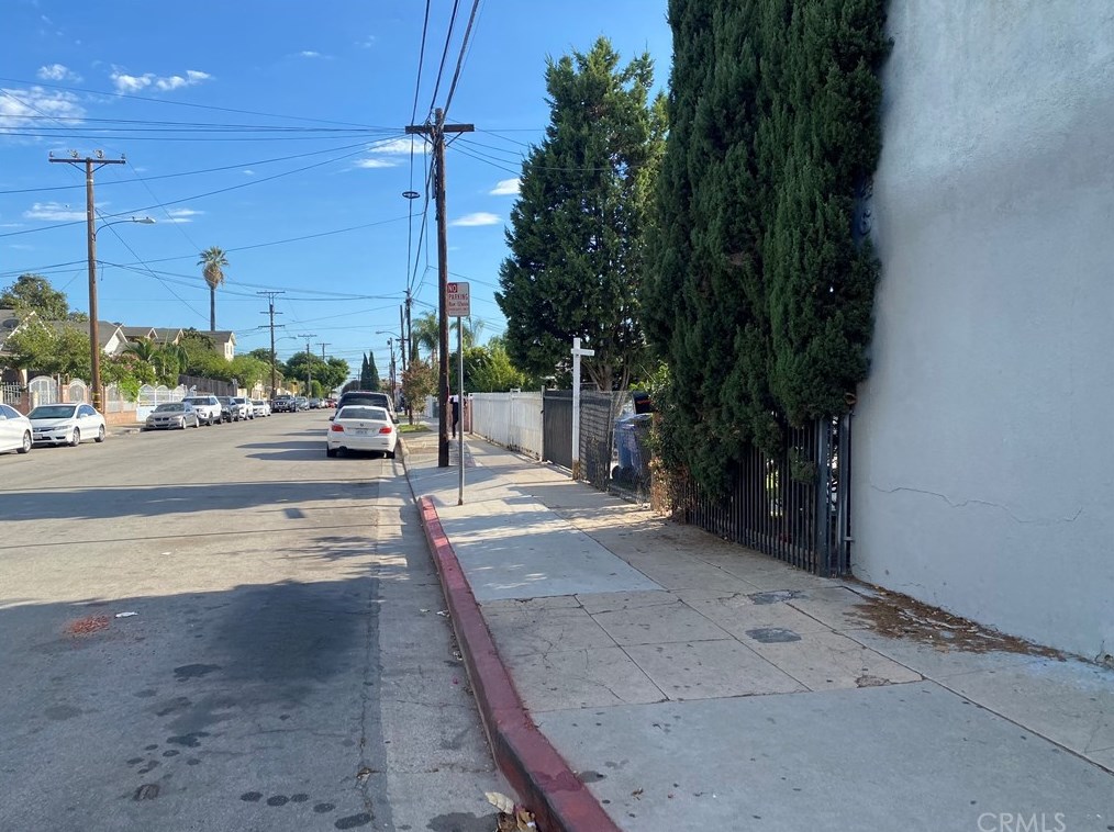 461 Bonnie Beach Pl, Los Angeles CA  90063-1227 exterior