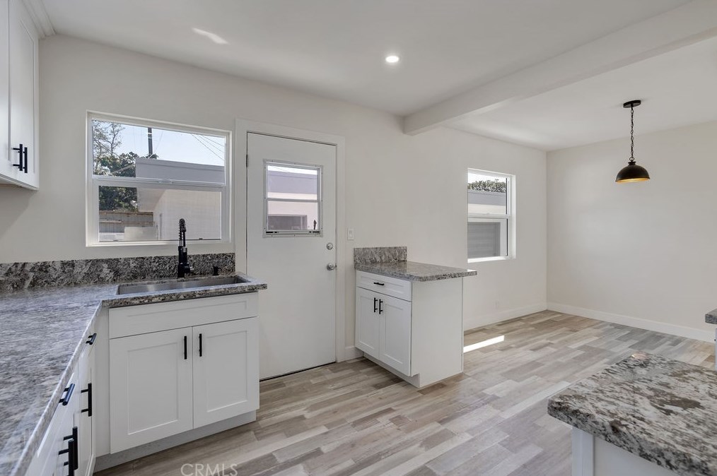 10206 Stanford Ave, Los Angeles CA  90002-3229 exterior