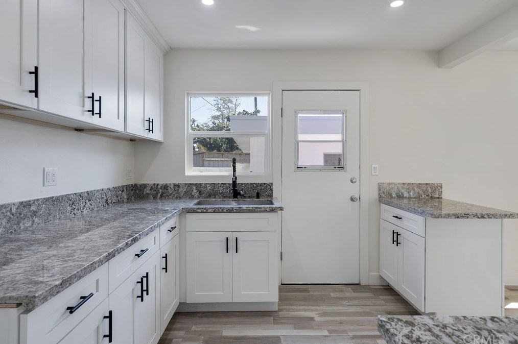 10206 Stanford Ave, Los Angeles CA  90002-3229 exterior