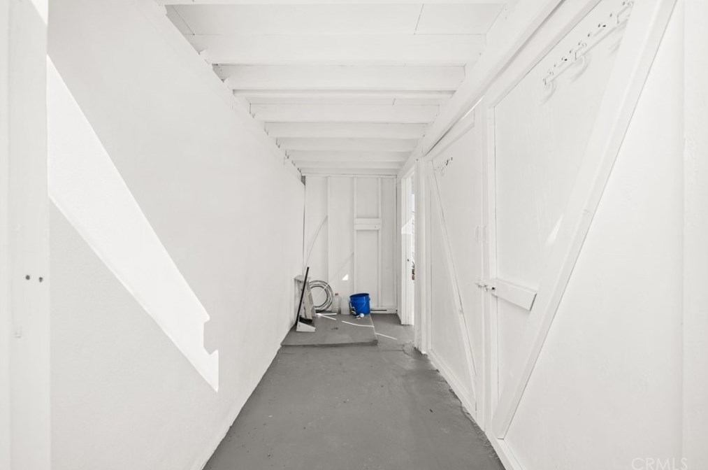 1201 Bonnie Beach Pl, Los Angeles CA  90063-1240 exterior