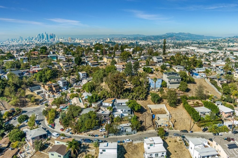 1201 Bonnie Beach Pl, Los Angeles CA  90063-1240 exterior