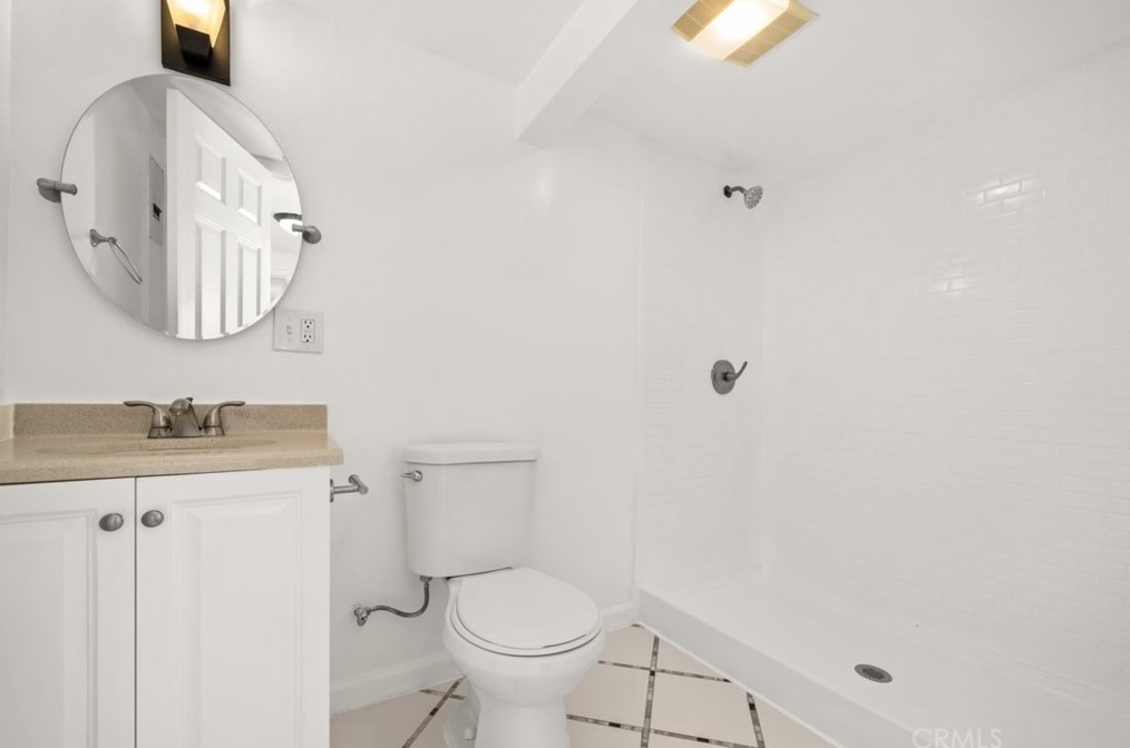 1201 Bonnie Beach Pl, Los Angeles CA  90063-1240 exterior