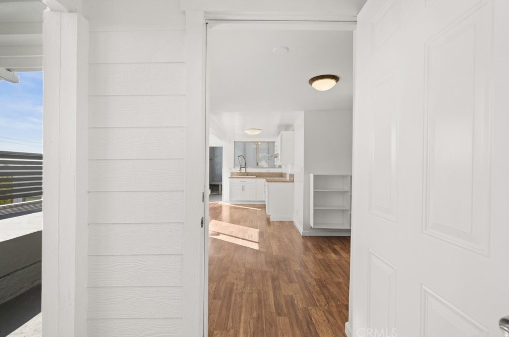 1201 Bonnie Beach Pl, Los Angeles CA  90063-1240 exterior