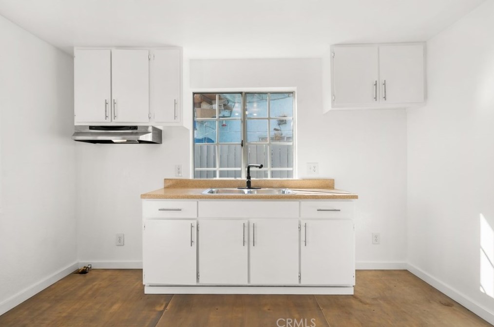 1201 Bonnie Beach Pl, Los Angeles CA  90063-1240 exterior