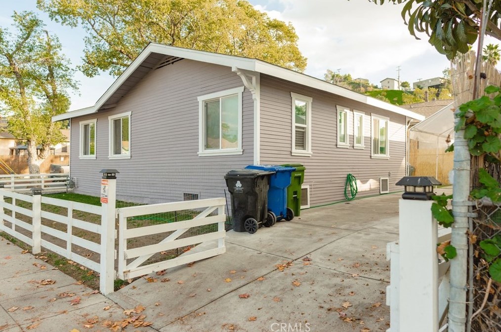 2925 Phelps Ave, Los Angeles CA  90032-2744 exterior