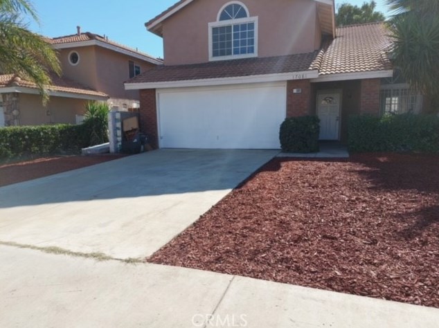 17081 Dolphin St, Fontana, CA 92336-3250