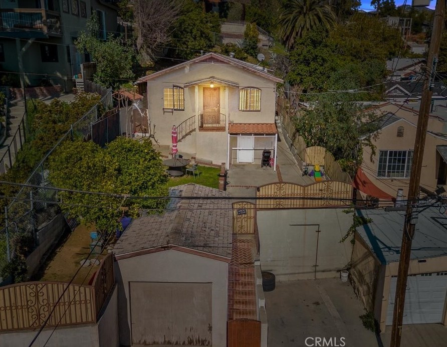 5907 Weaver St, Los Angeles CA  90042-1915 exterior