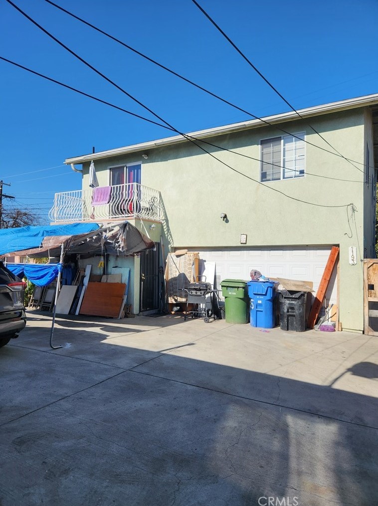 1195 49th St, Los Angeles, CA 90011-4201