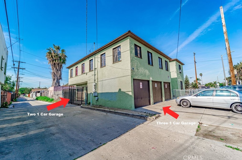 6203 Harvard Blvd, Los Angeles CA  90047-1409 exterior