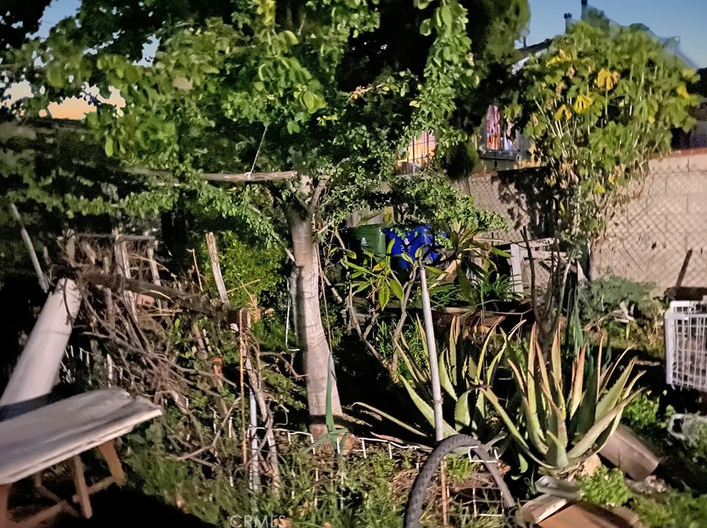956 Euclid Ave, Los Angeles, CA 90023-1506