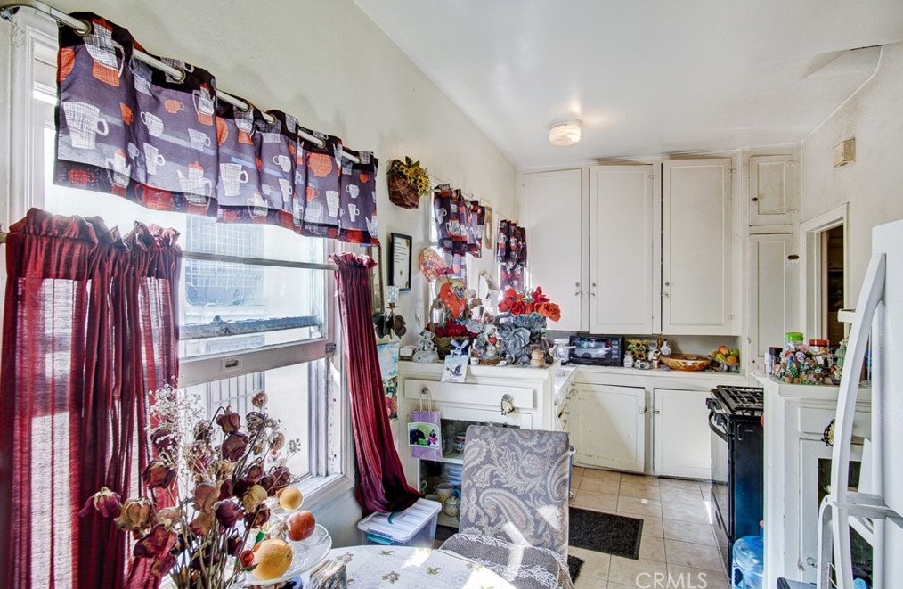 729 Chicago St, Los Angeles CA  90023-1215 exterior