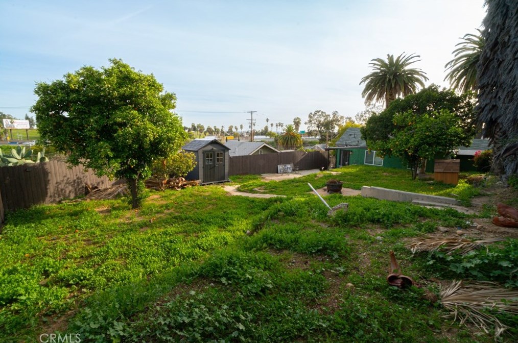 3925 2nd St, Los Angeles CA  90004-5310 exterior