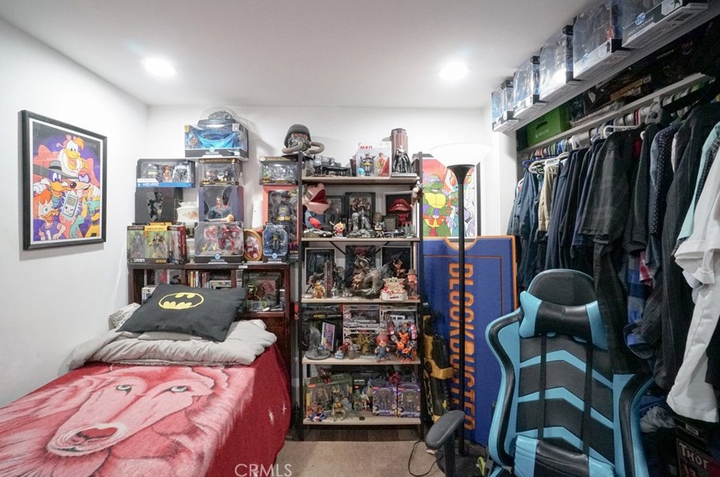3925 2nd St, Los Angeles CA  90004-5310 exterior