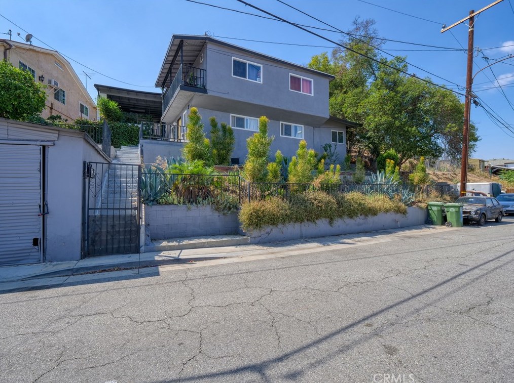 1053 Eastman Ave, Los Angeles CA  90063-2113 exterior