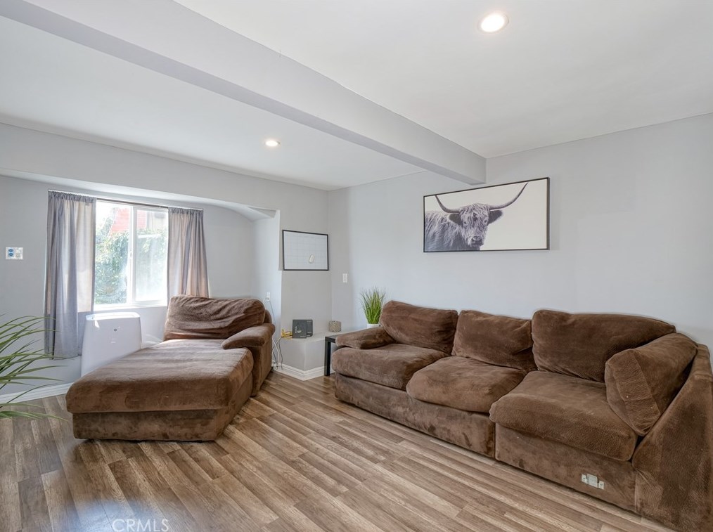 1053 Eastman Ave, Los Angeles CA  90063-2113 exterior