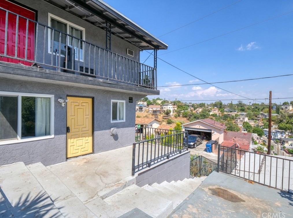 1053 Eastman Ave, Los Angeles CA  90063-2113 exterior