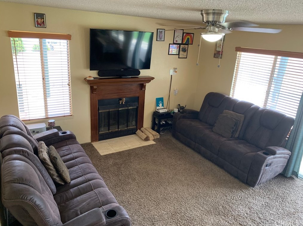 10701 Canyon Vista Rd, Moreno Valley CA  92557-3000 exterior