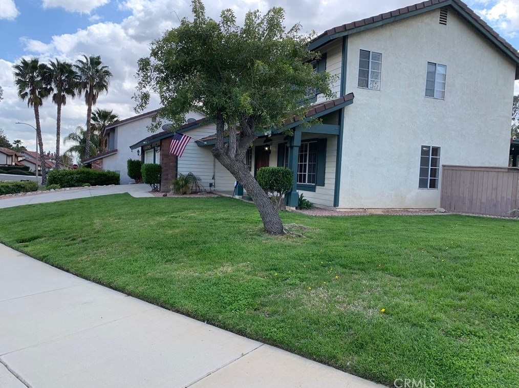 10701 Canyon Vista Rd, Moreno Valley CA  92557-3000 exterior