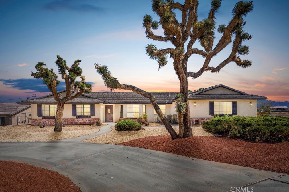 18885 Valencia Ct, Hesperia, CA 92345-5349