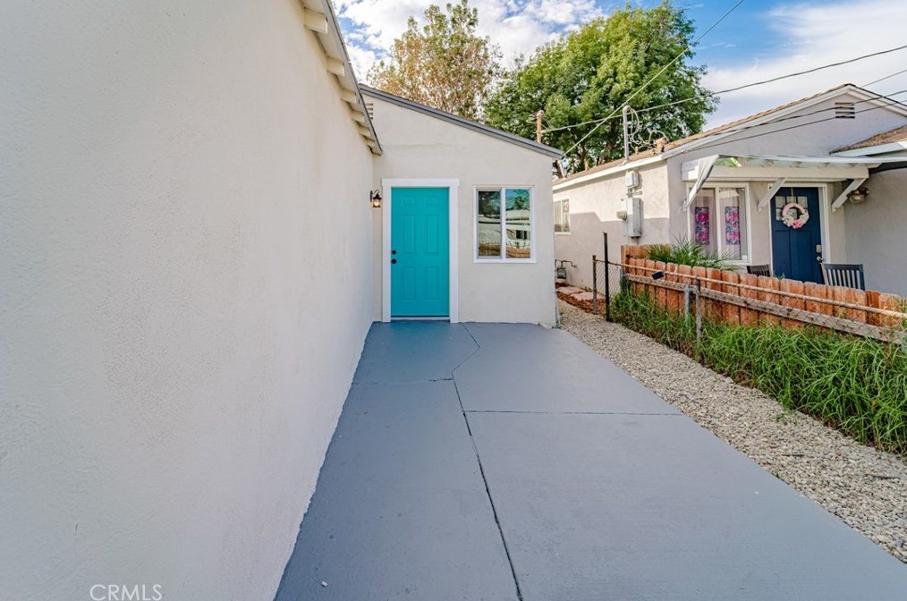 8131 Morton Ave, Los Angeles CA  90001-3539 exterior