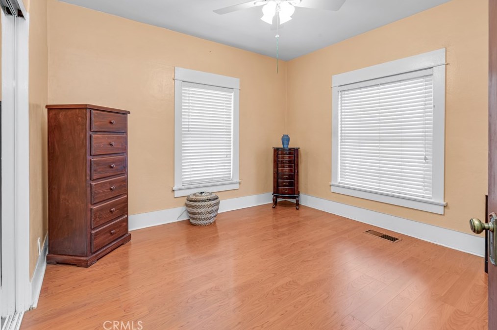 504 47th St, Los Angeles CA  90011-3904 exterior