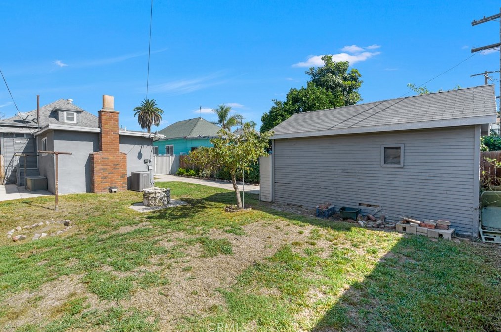 504 47th St, Los Angeles CA  90011-3904 exterior