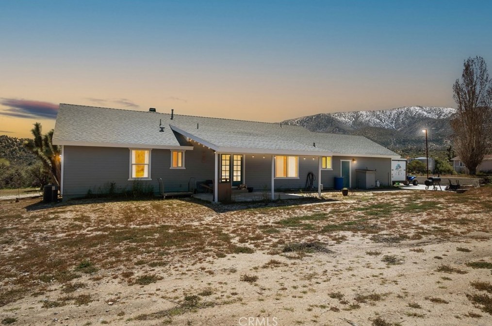 6425 Paramount Rd, Phelan, CA