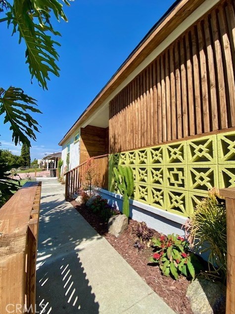 2402 Eastern Ave, Los Angeles CA  90032-3226 exterior