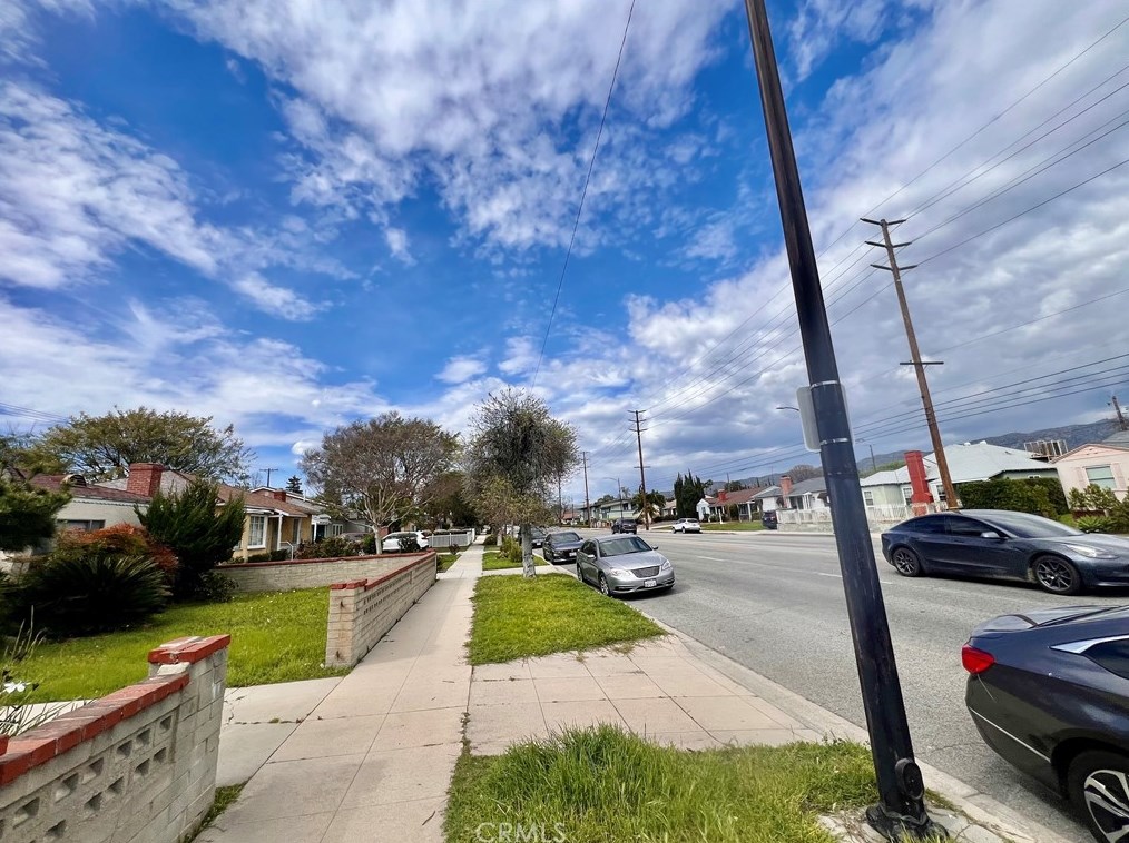 433 Buena Vista St, Burbank, CA 91505-3208