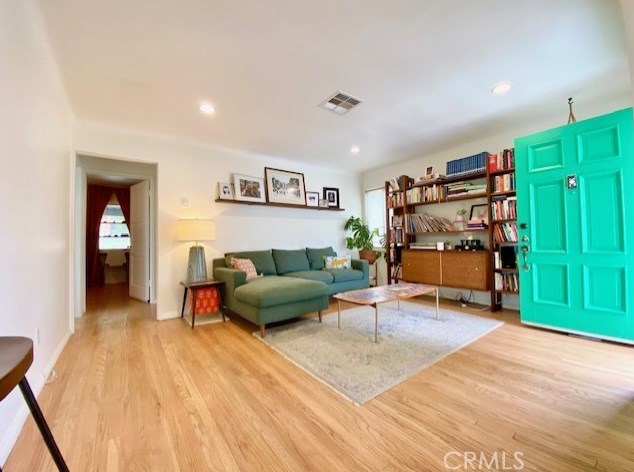 2130 Eastern Ave, Los Angeles CA  90032-3816 exterior