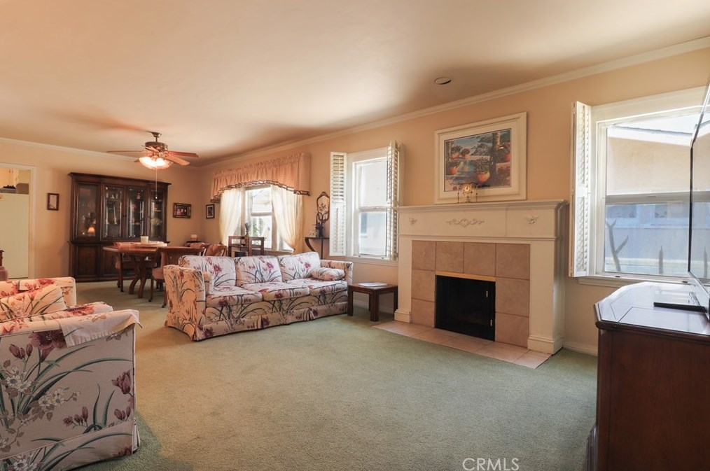 375 Wilson Ave, Glendale, CA 91203-2506