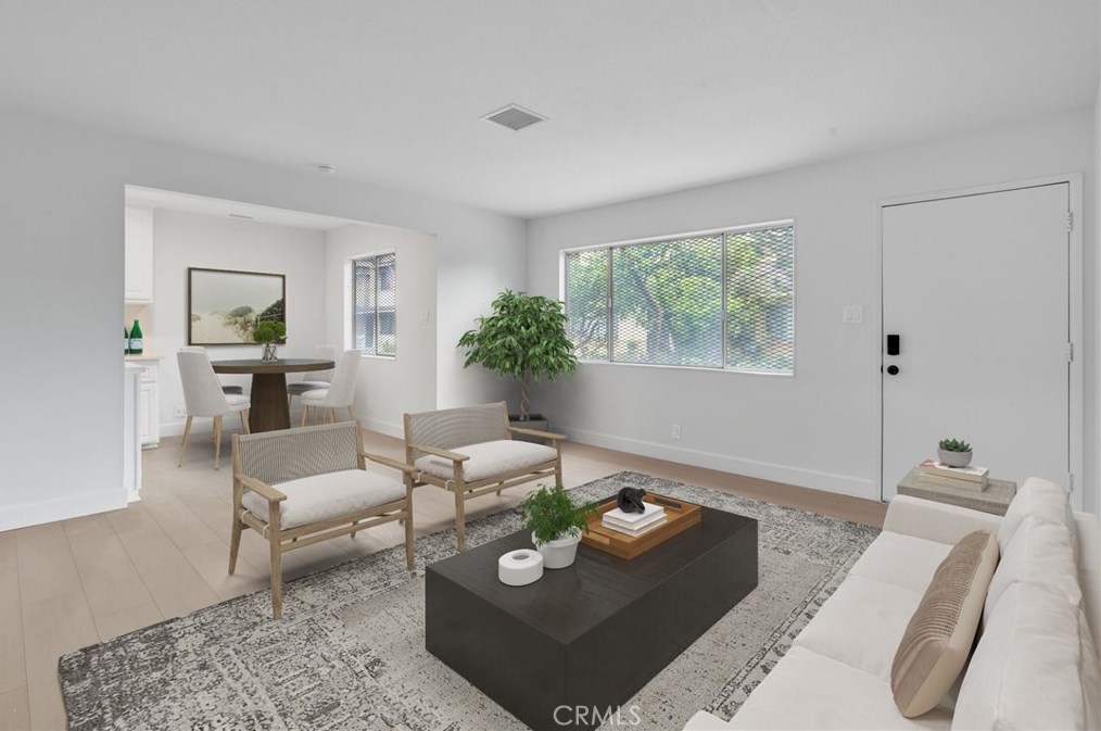 12 Horseshoe Ln #439, Long Beach, CA 90745